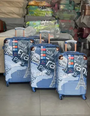 Premium Quality Ak 3set Paris Tower Design Unbreakable Traveling Bag.