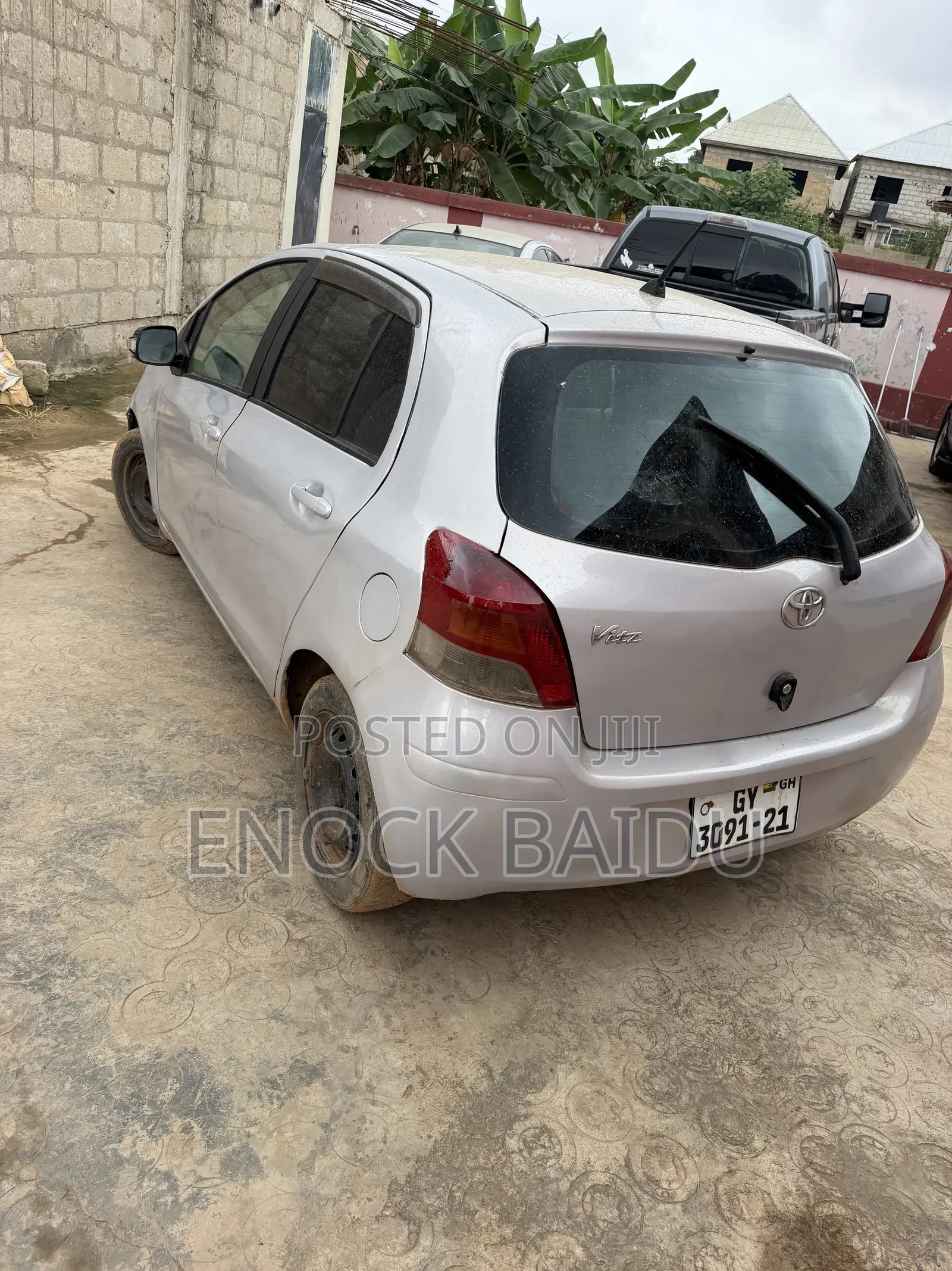 Toyota Vitz 1.0 FWD 3dr 2009 Gray