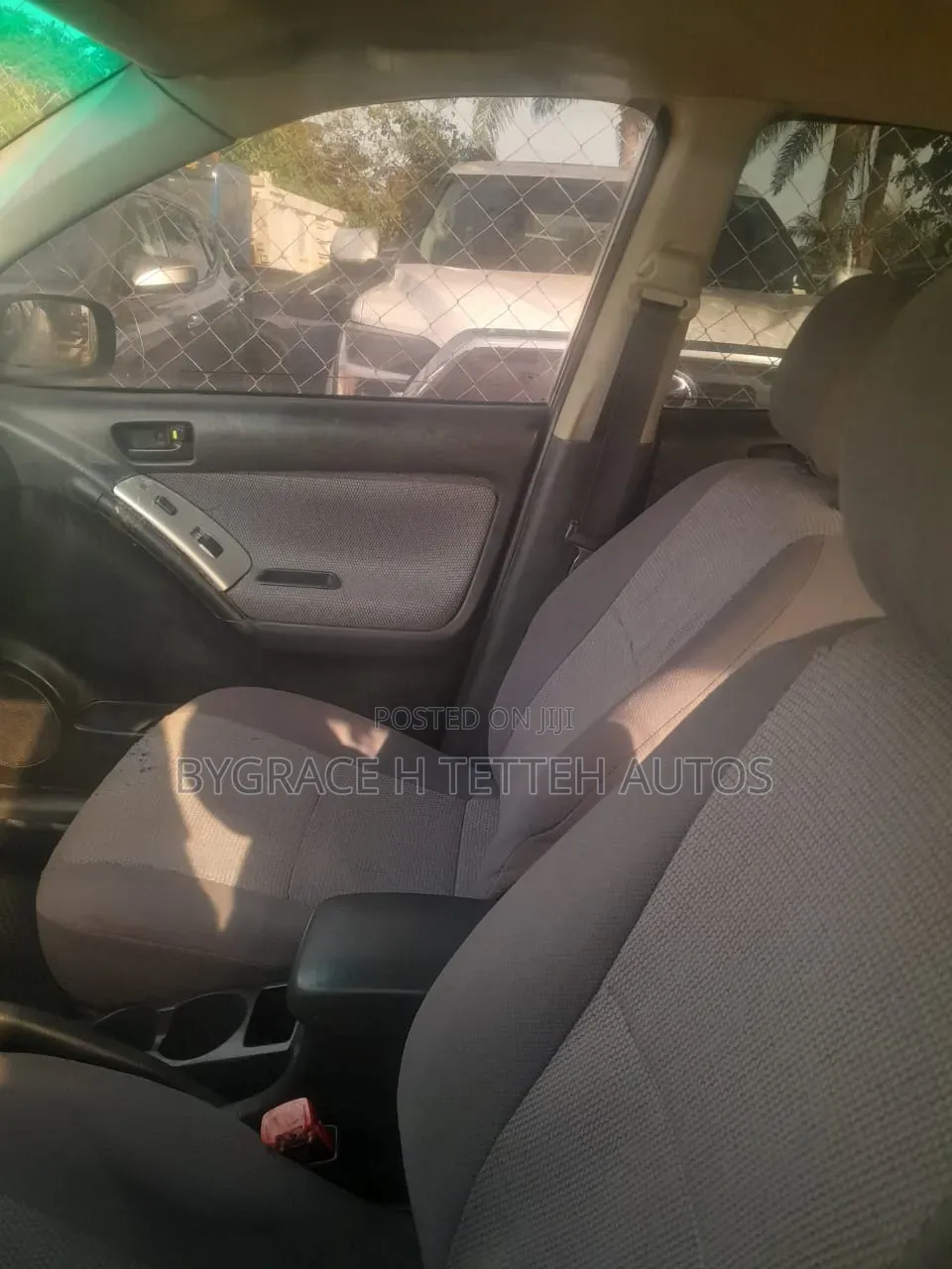 Pontiac Vibe 2008 White