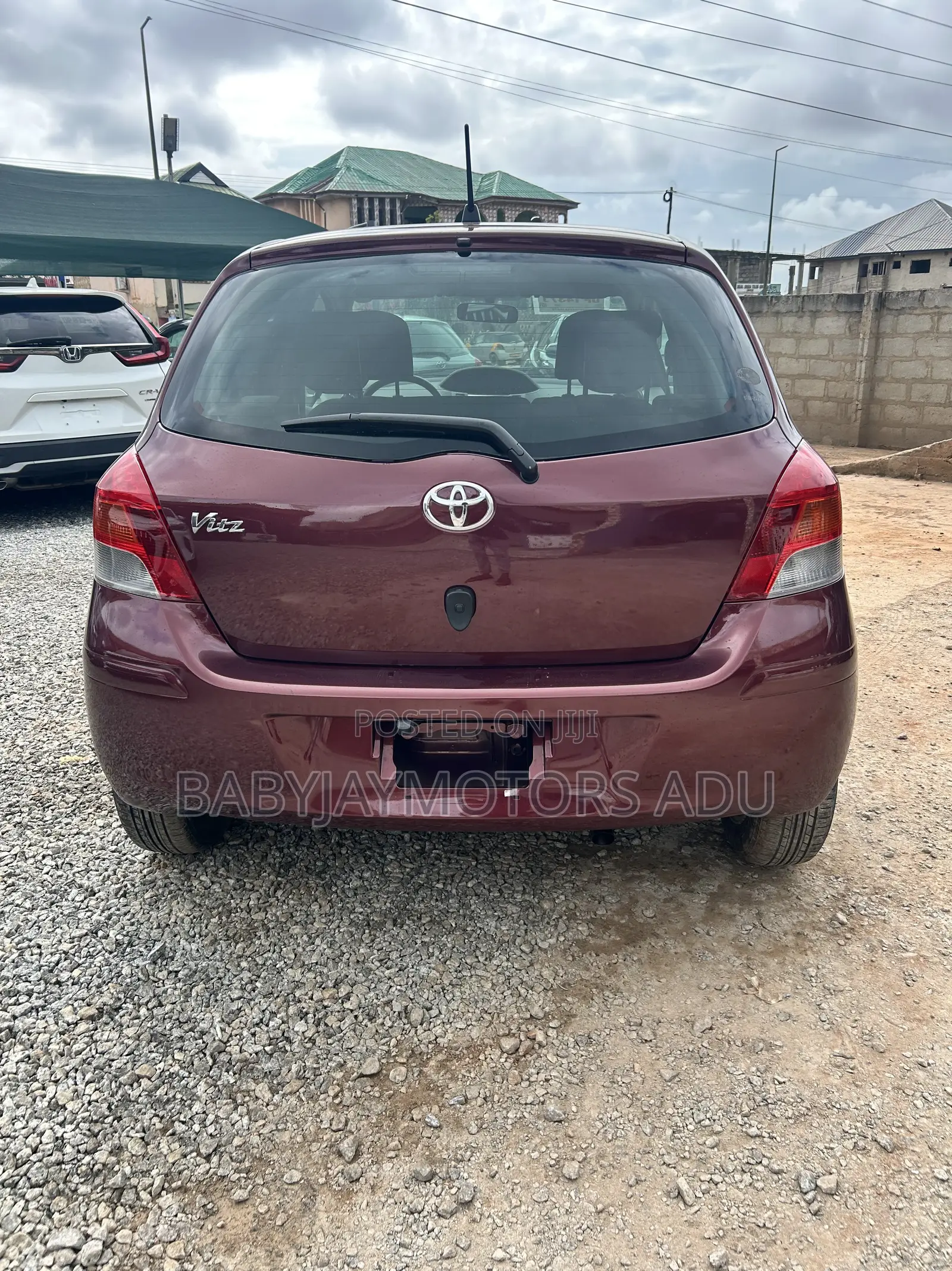 Toyota Vitz 1.3 FWD 5dr 2010 Burgundy