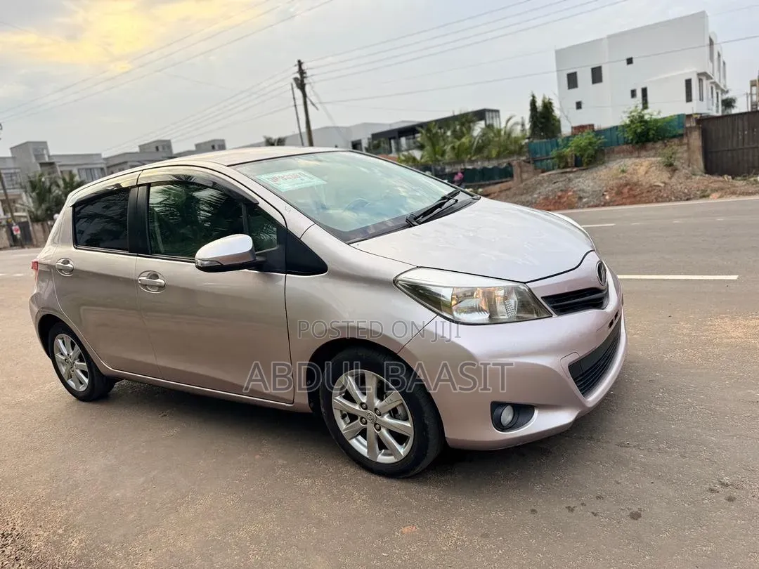 Toyota Vitz 2012 Pink