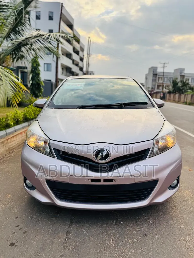 Toyota Vitz 2012 Pink