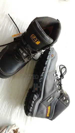 Original CAT Safety Boot