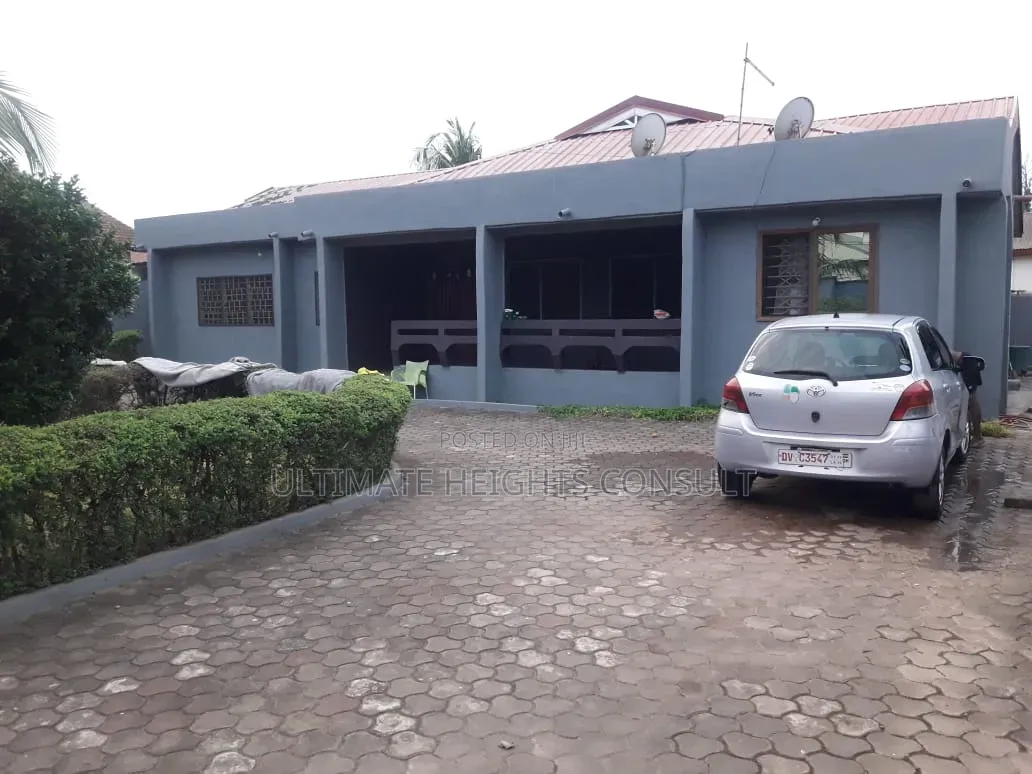 3bdrm House in Achimota, Mile 7 for rent