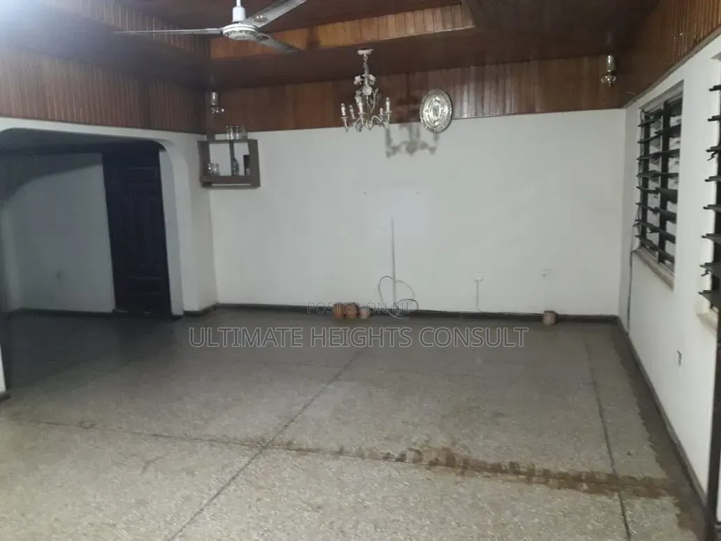 3bdrm House in Achimota, Mile 7 for rent