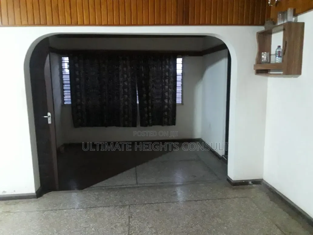 3bdrm House in Achimota, Mile 7 for rent