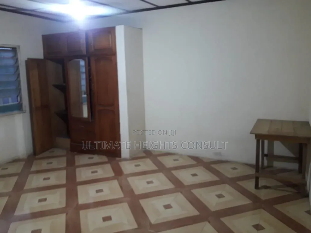 3bdrm House in Achimota, Mile 7 for rent