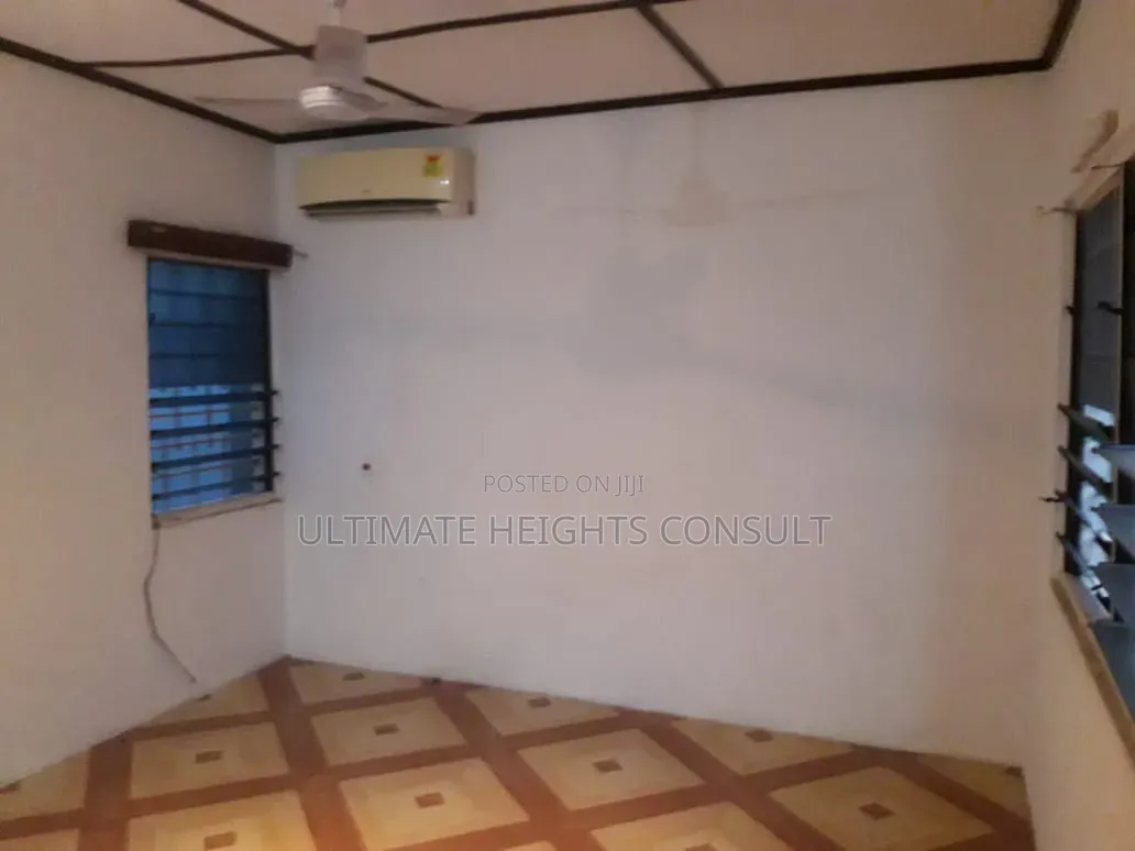 3bdrm House in Achimota, Mile 7 for rent