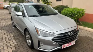 Hyundai Elantra SEL 2019 Silver