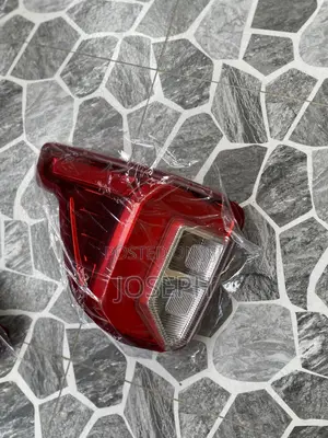 Explorer 2017,2018,2019,2020 Tail Light