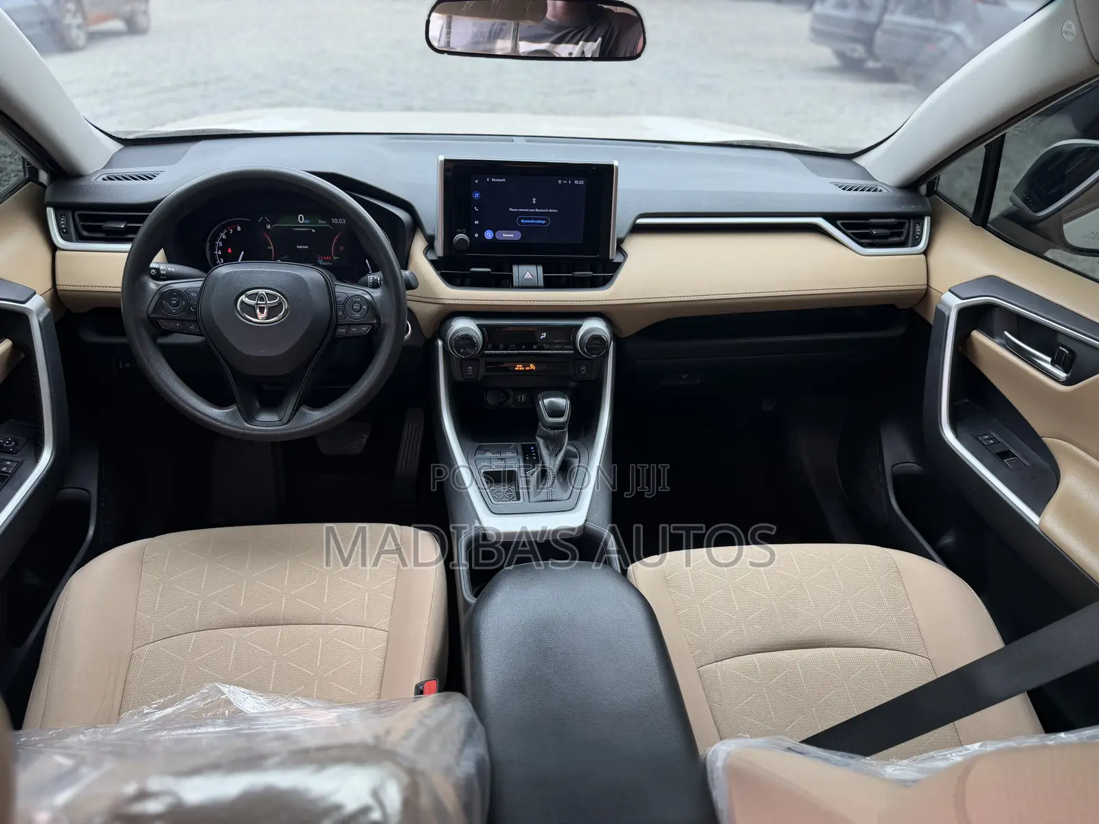 Toyota RAV4 XLE AWD 2023 White