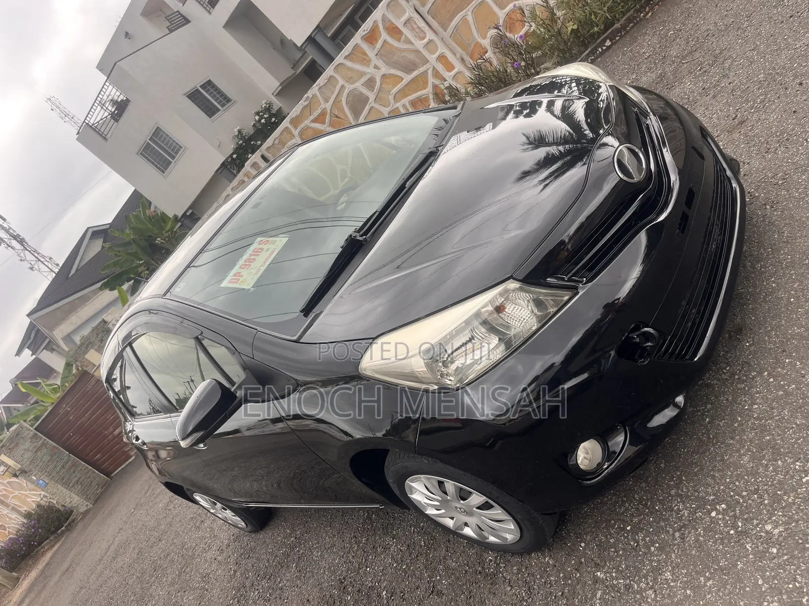 Toyota Vitz 1.3 AWD 5dr 2014 Black