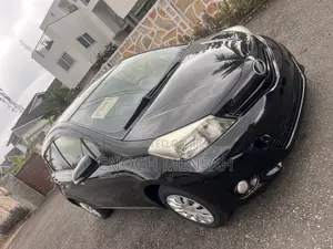 Toyota Vitz 1.3 AWD 5dr 2014 Black
