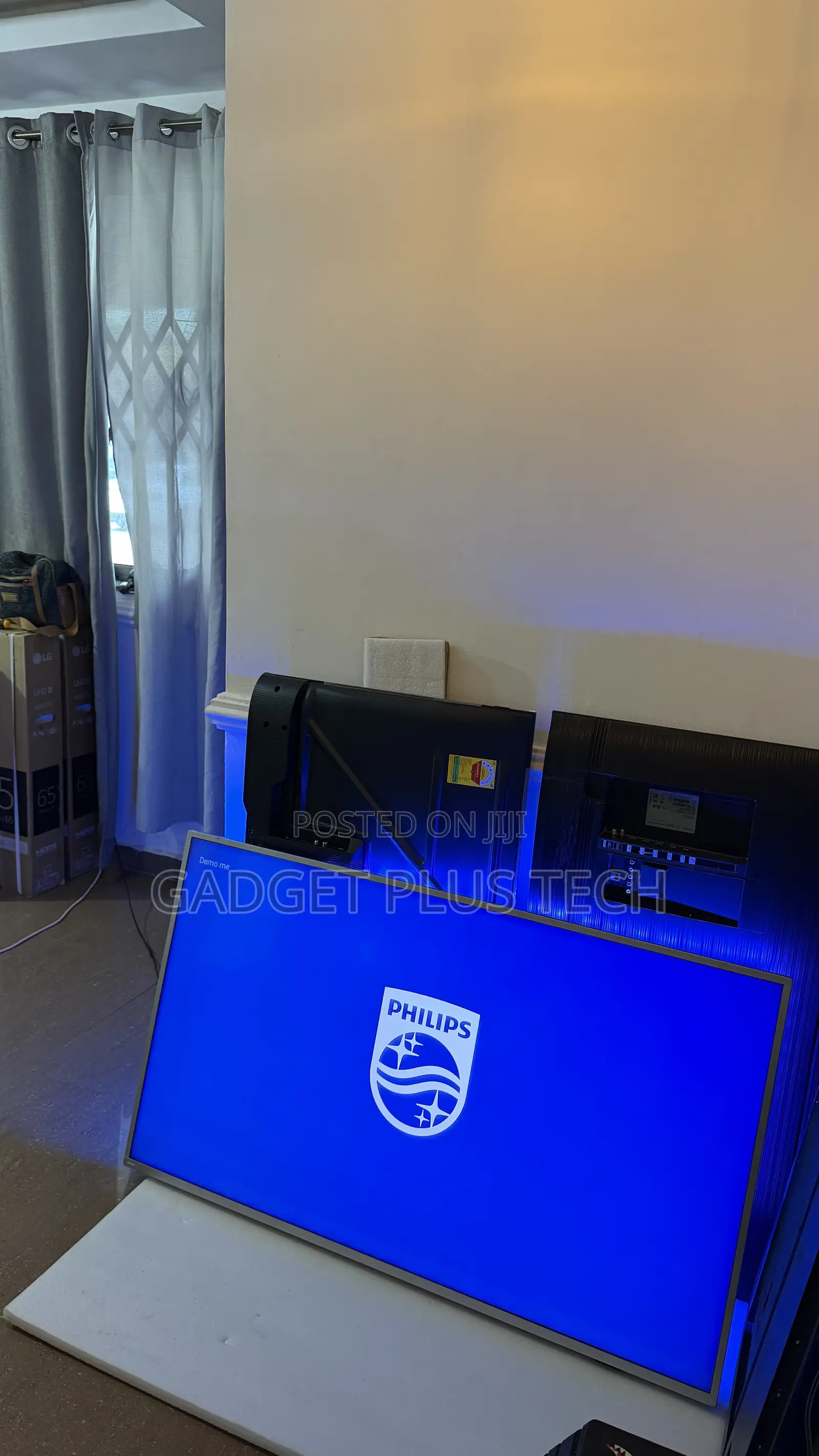 58” Philips 4K Andriod TV (Barely Visible Line in the Screen)