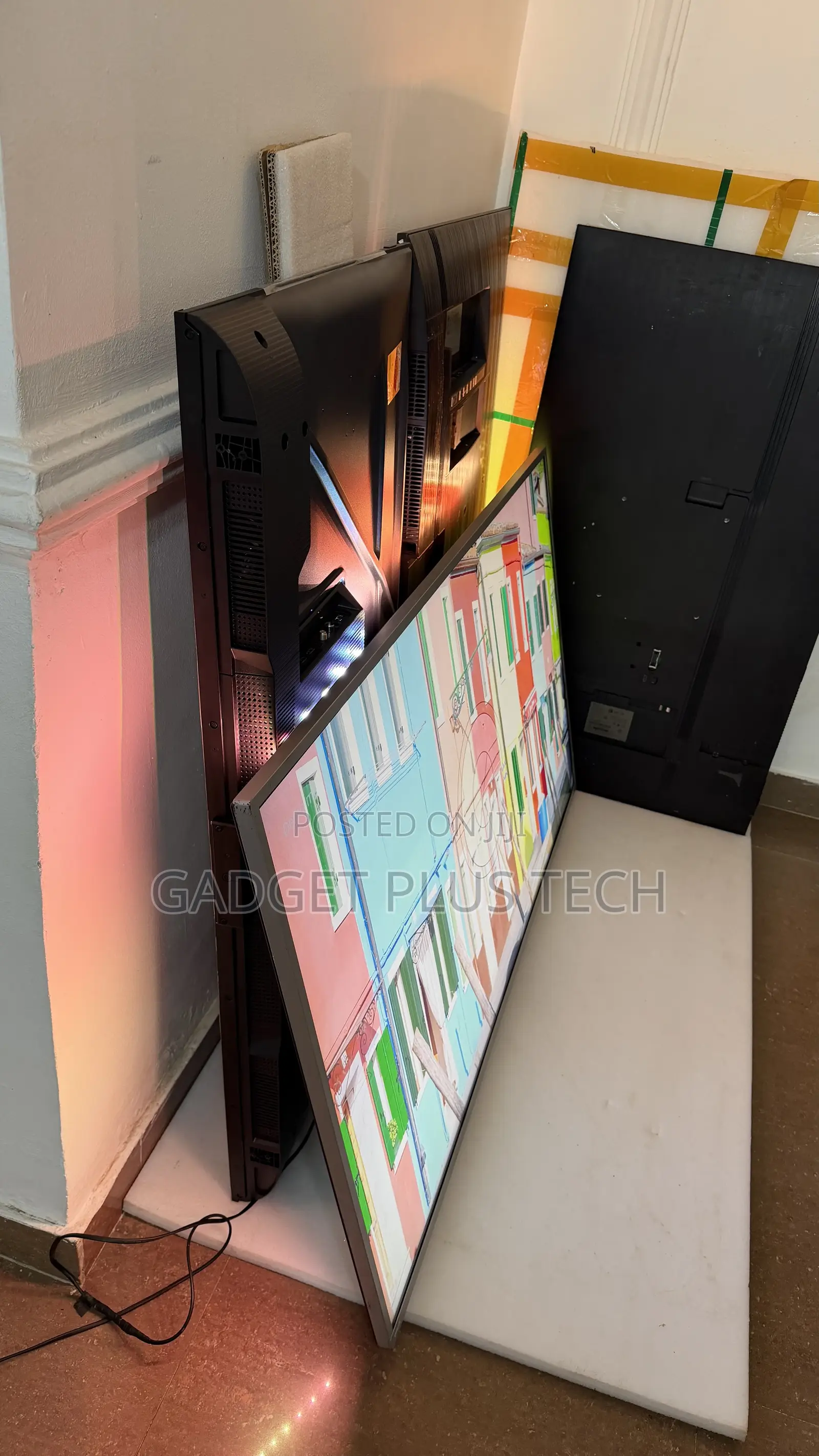 58” Philips 4K Andriod TV (Barely Visible Line in the Screen)