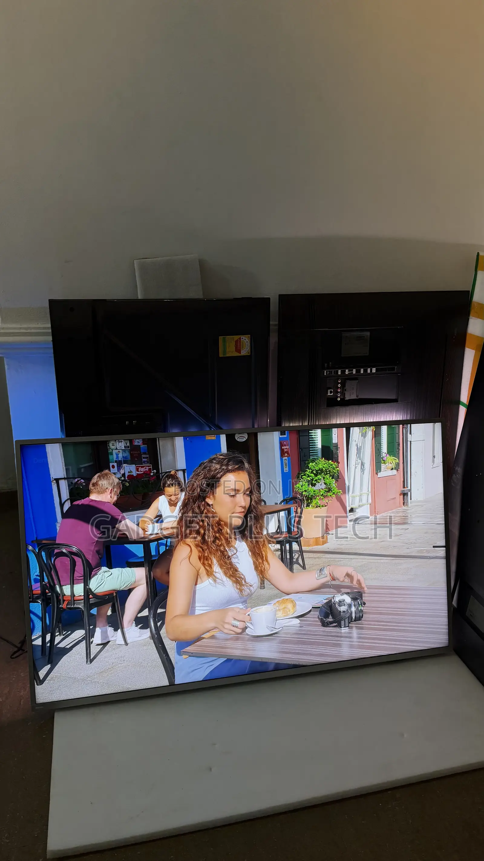 58” Philips 4K Andriod TV (Barely Visible Line in the Screen)