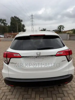 Honda HR-V 2022 White