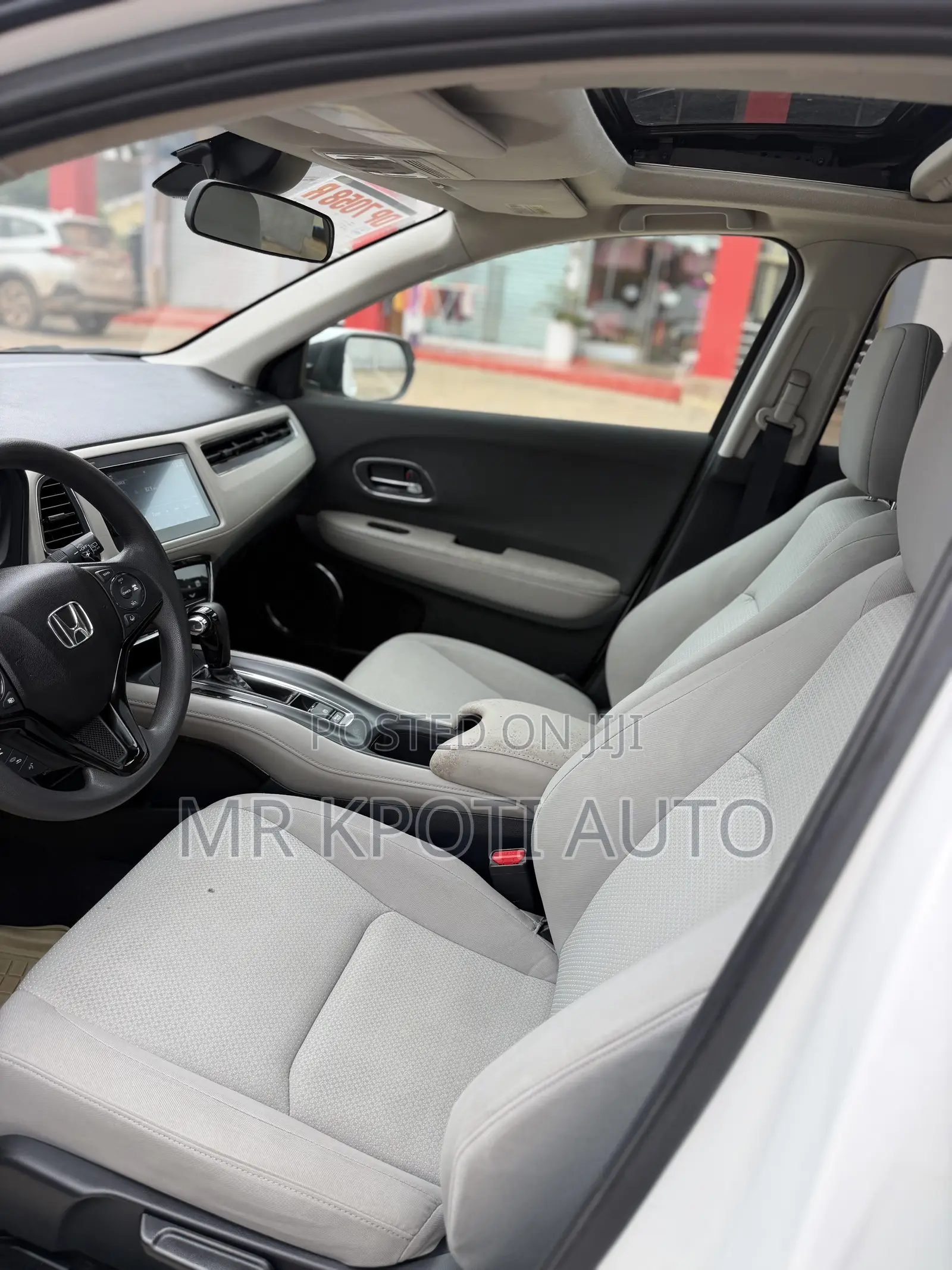 Honda HR-V 2022 White