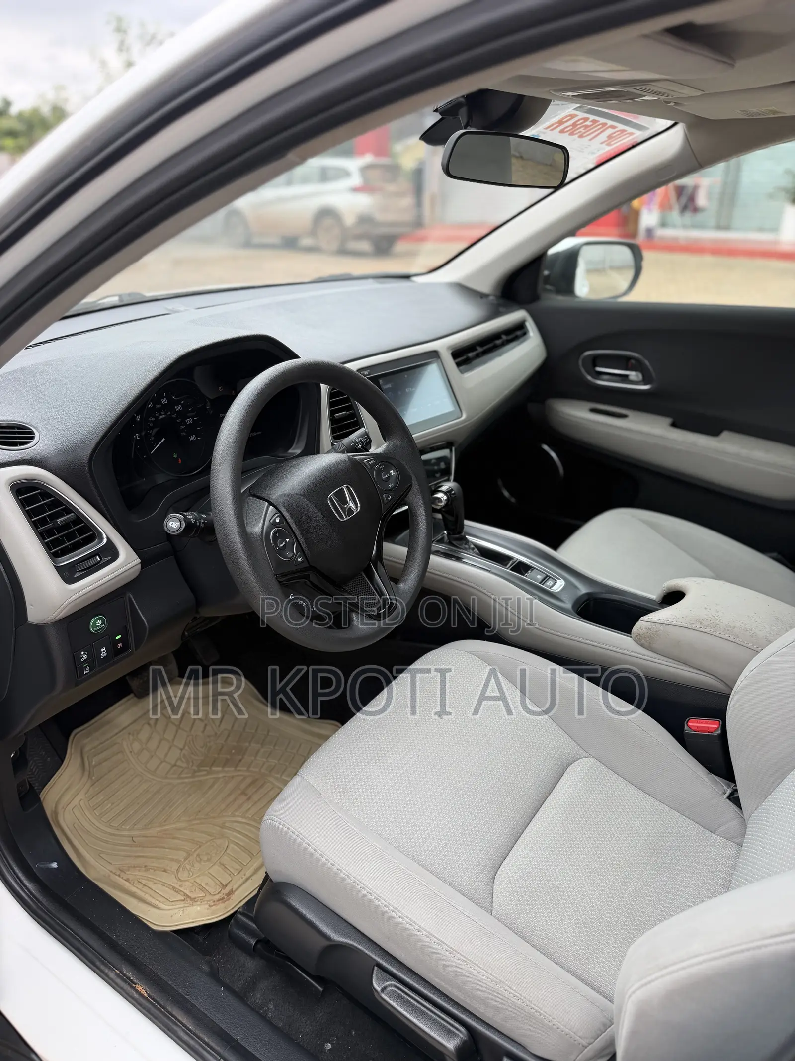 Honda HR-V 2022 White