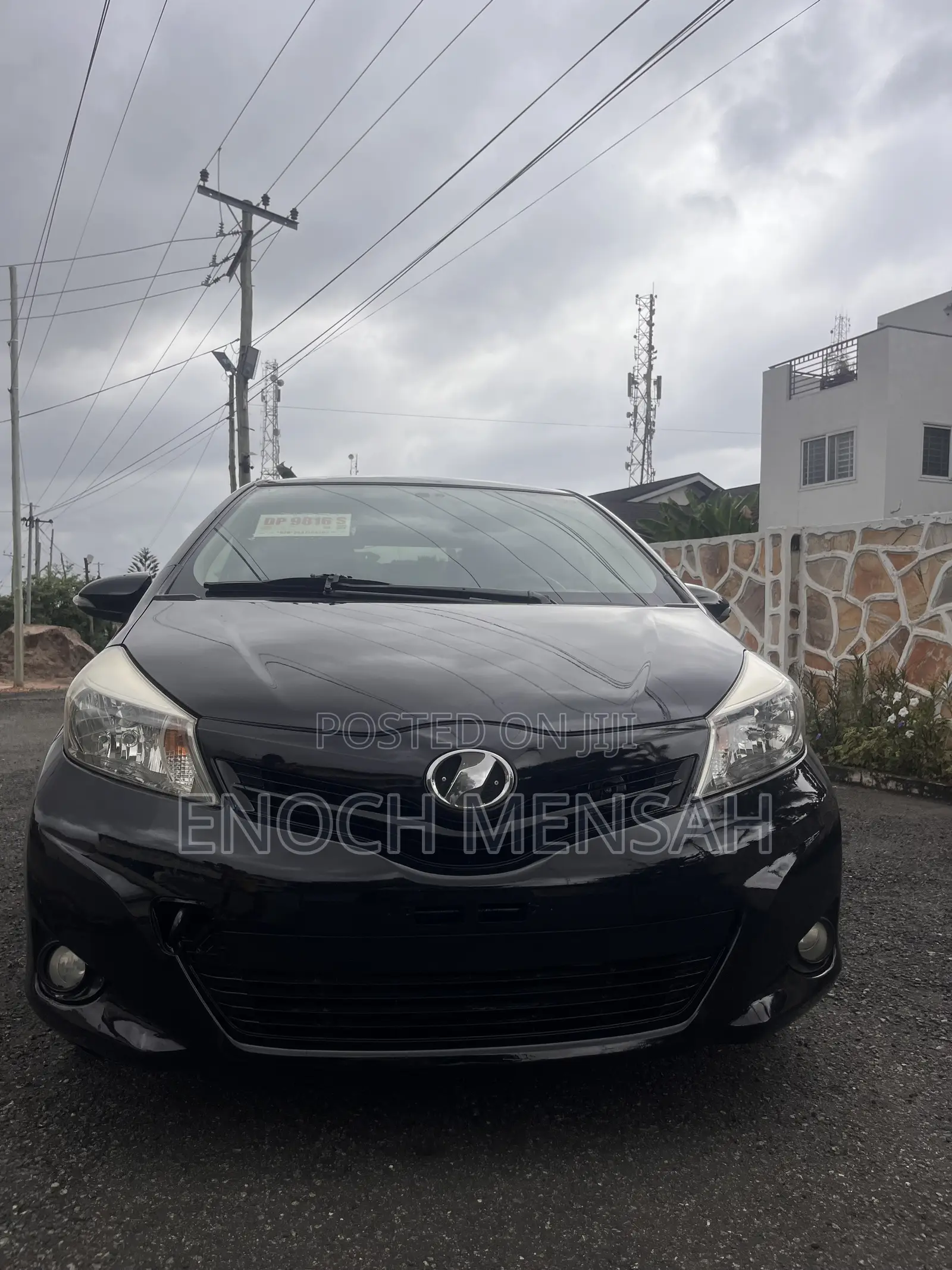 Toyota Vitz 1.3 AWD 5dr 2014 Black