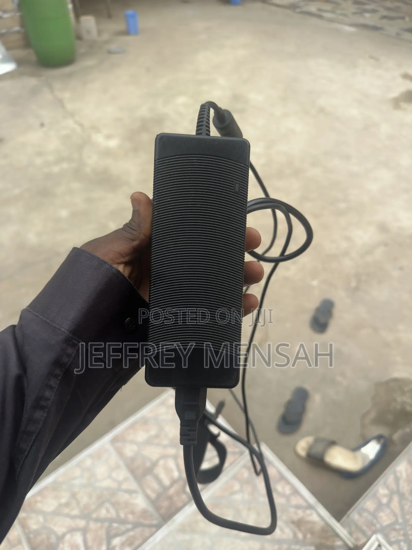 HP 120w Charger