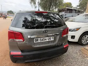 Kia Sorento 2013 Gray