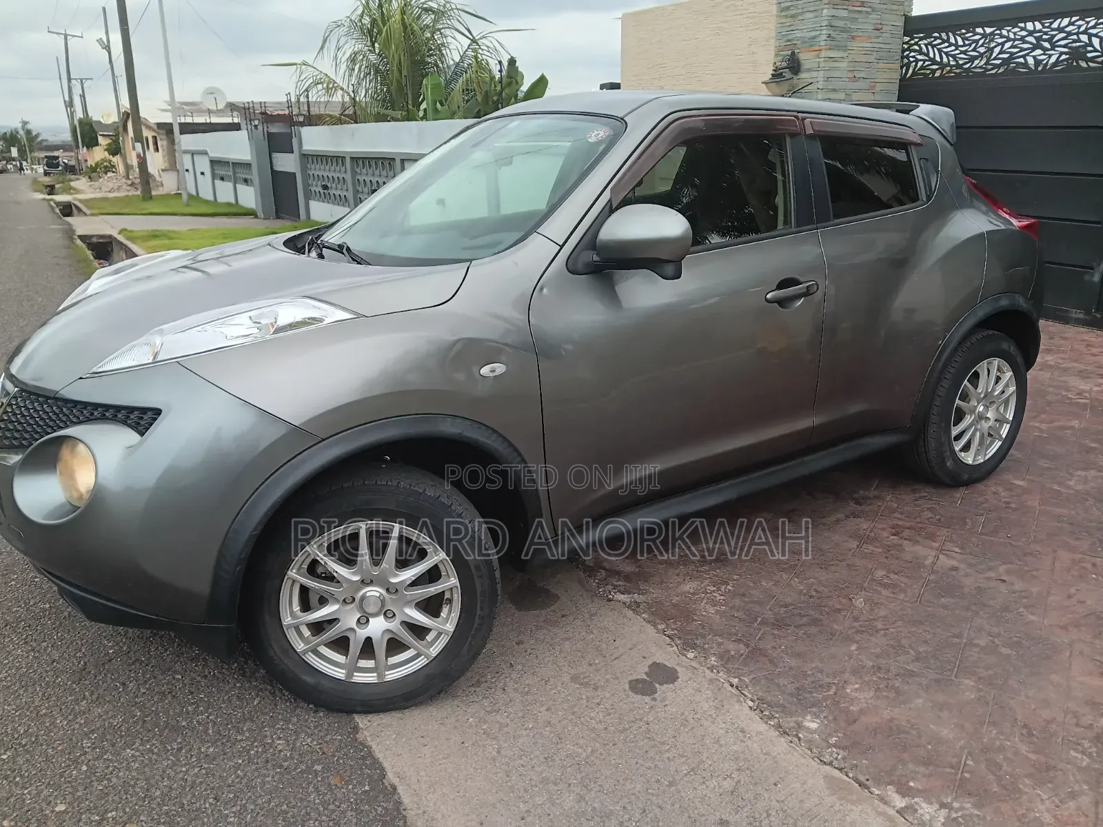 Nissan Juke 2012 Matt Black