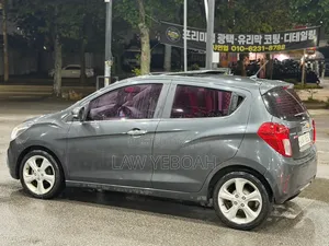 Chevrolet Spark 2016 Gray