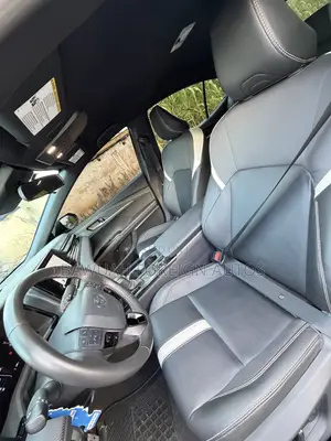 Toyota Camry SE 2025 Black