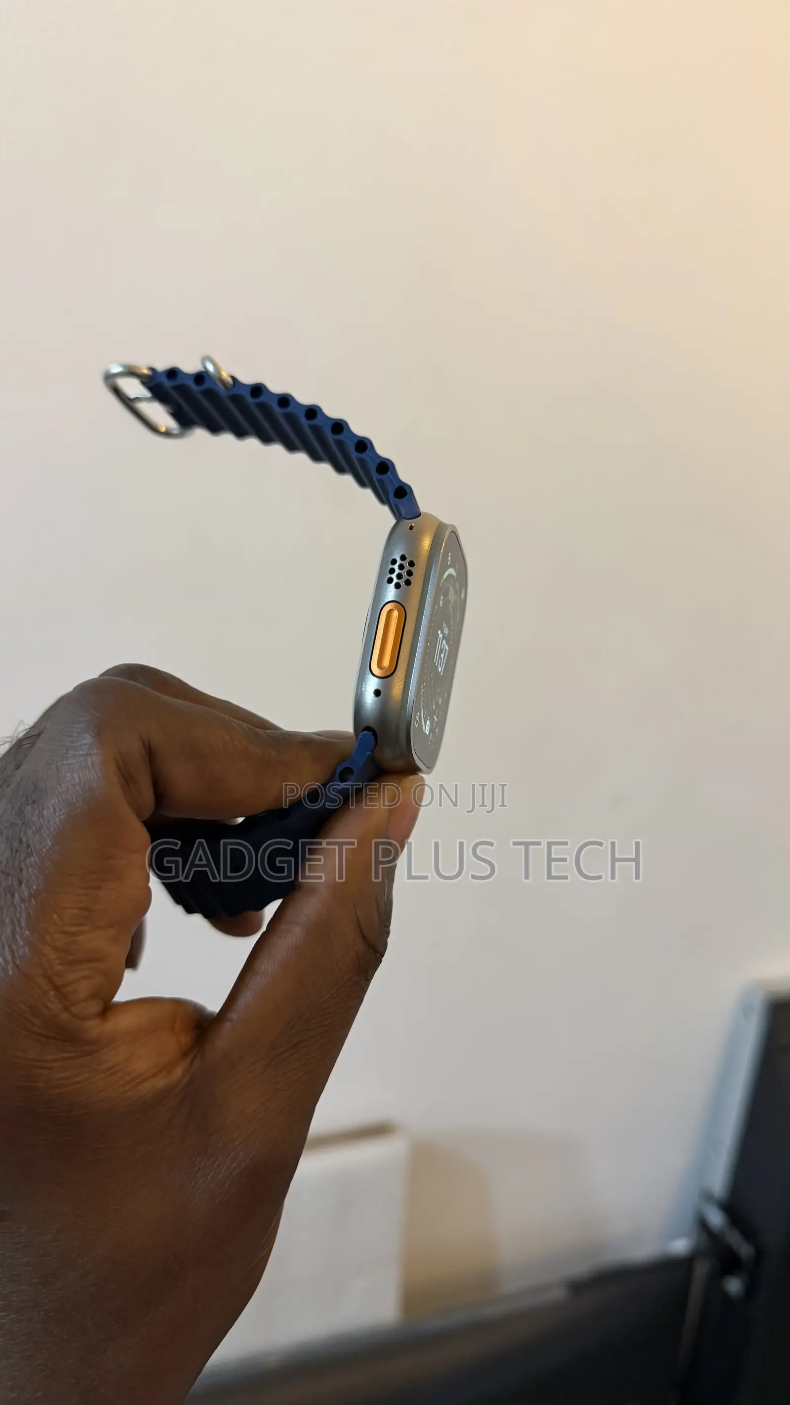 Neat Apple Watch Ultra 1 49MM With Charger