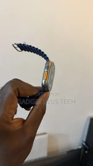 Neat Apple Watch Ultra 1 49MM With Charger