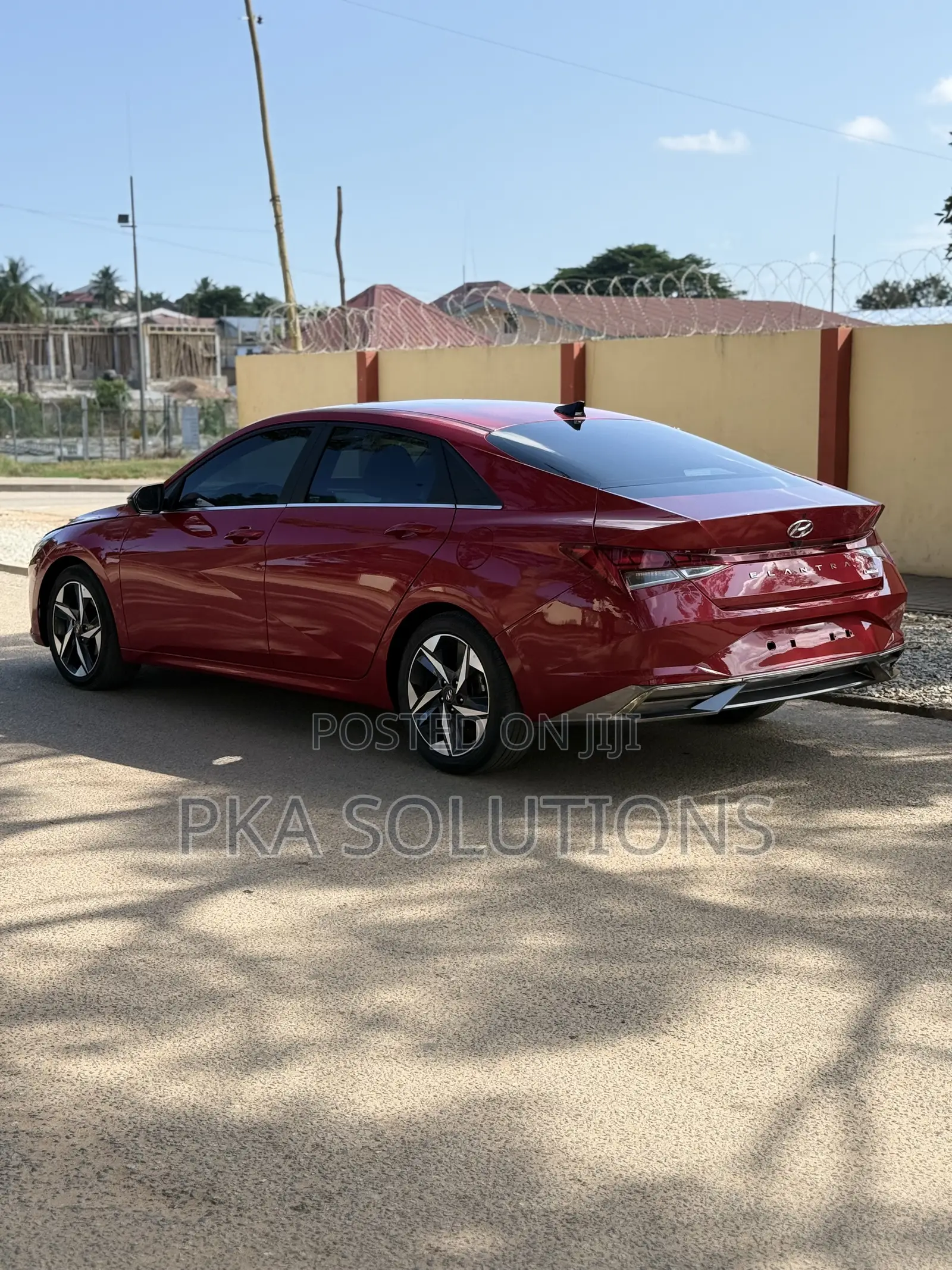 Hyundai Elantra Limited 2023 Red