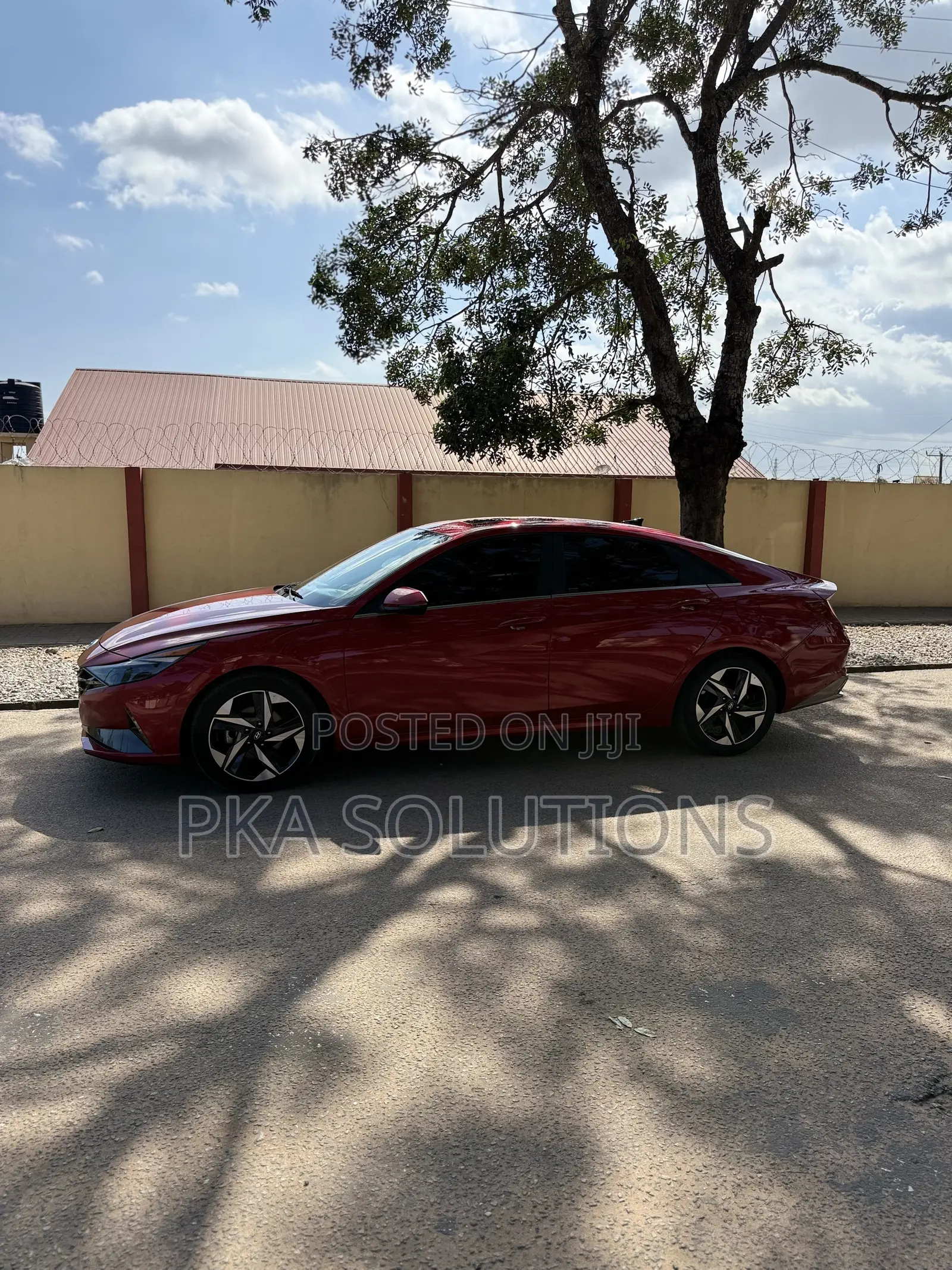 Hyundai Elantra Limited 2023 Red