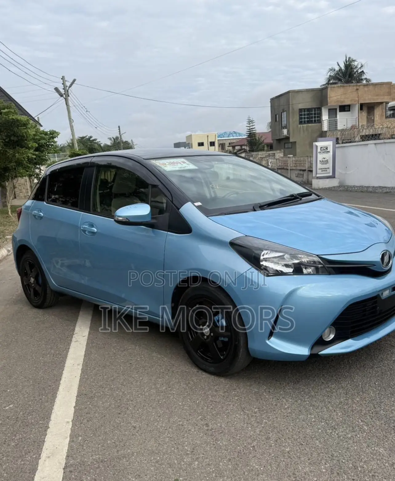 Toyota Vitz 1.3 AWD 3dr 2016 Blue