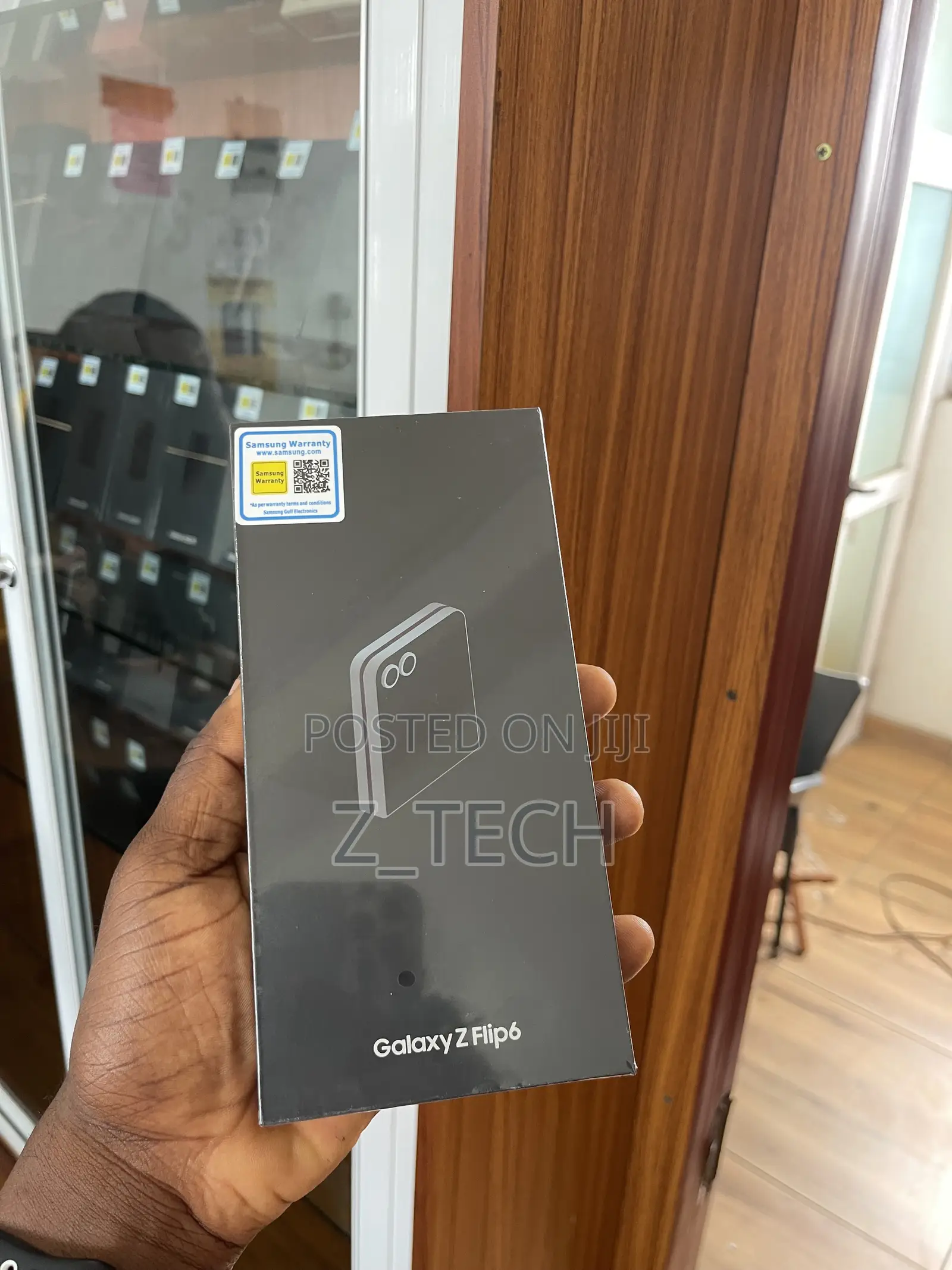 New Samsung Galaxy Z Flip6 256 GB Black