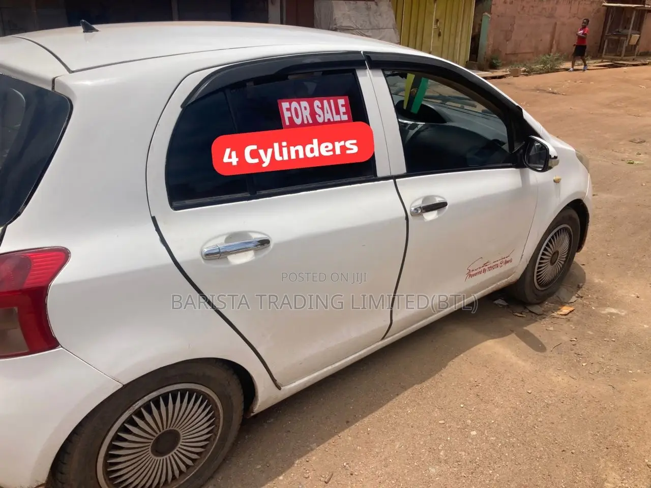 Toyota Vitz 1.3 AWD 5dr 2010 White