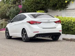 Hyundai Elantra 2015 White