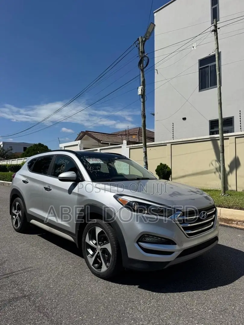 Hyundai Tucson Limited AWD 2017 Gray
