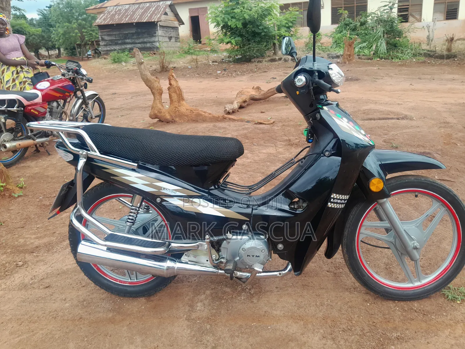 KTM Duke 125 2025 Gray