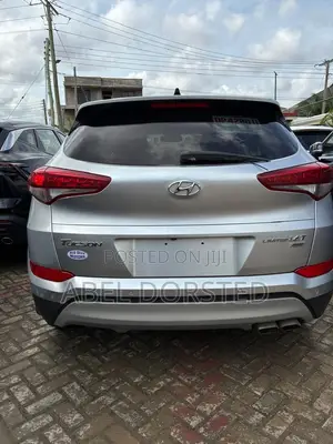 Hyundai Tucson Limited AWD 2017 Gray