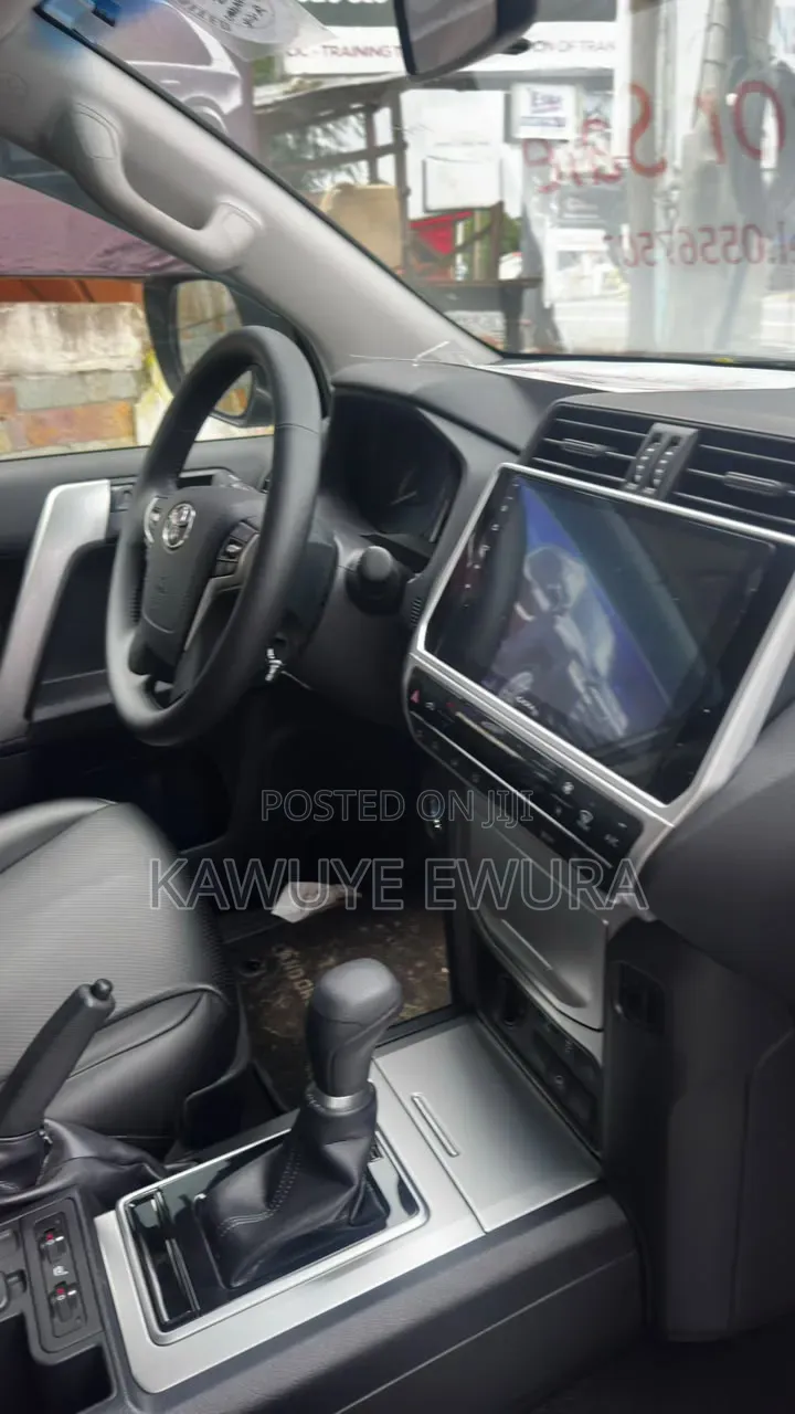 New Toyota Land Cruiser 2022 Gray