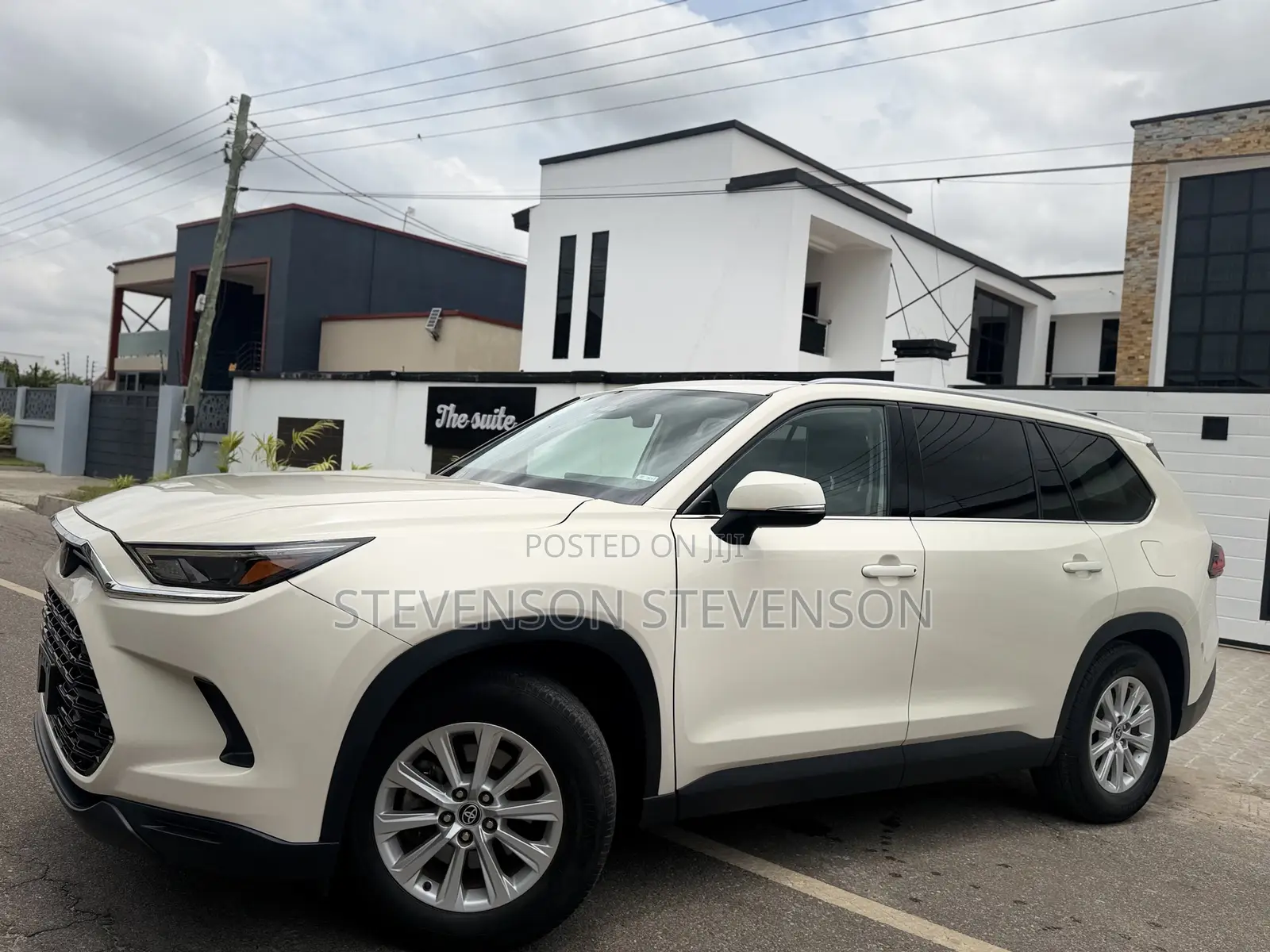 Toyota Highlander XLE AWD 2024 White