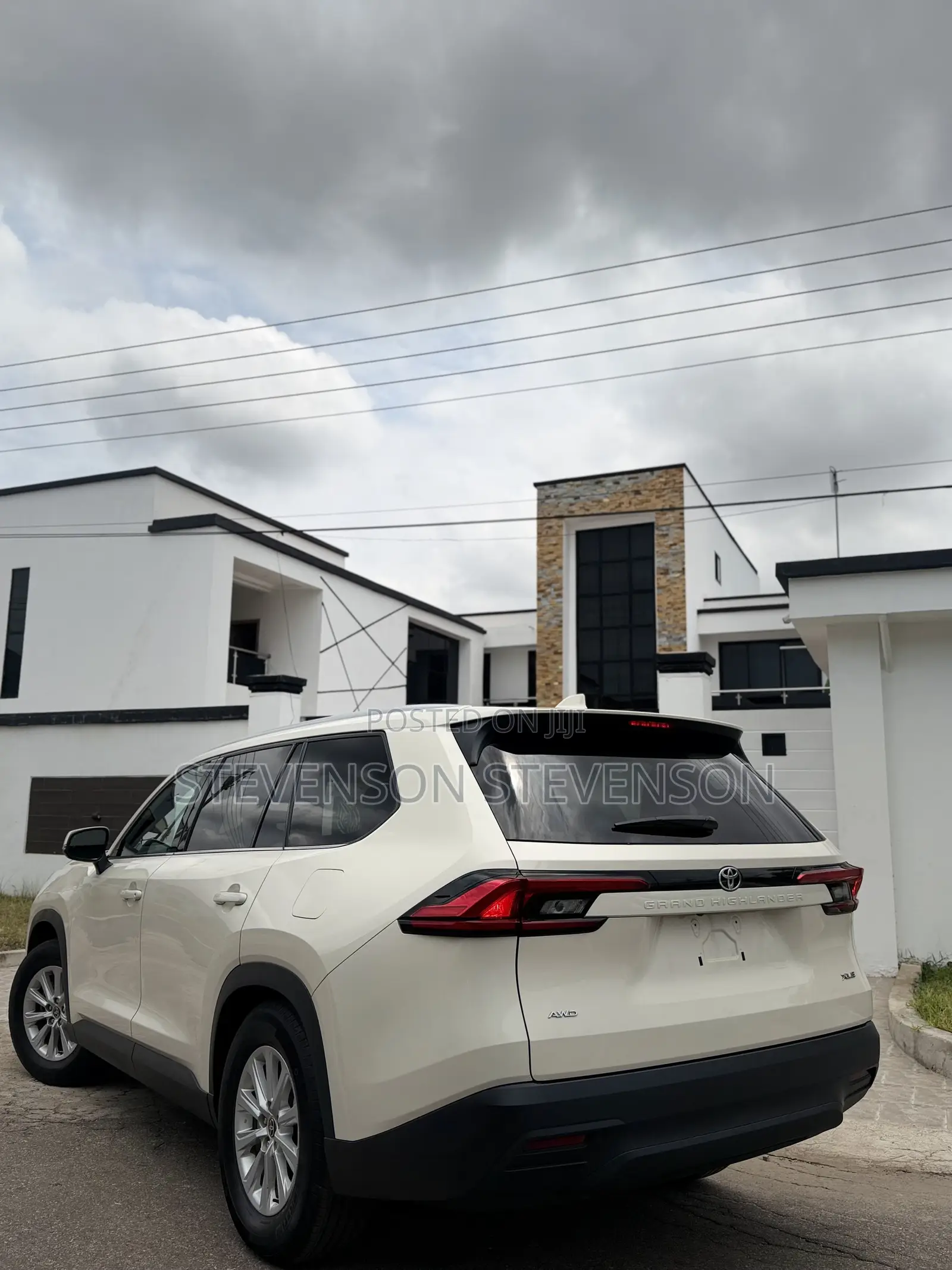 Toyota Highlander XLE AWD 2024 White
