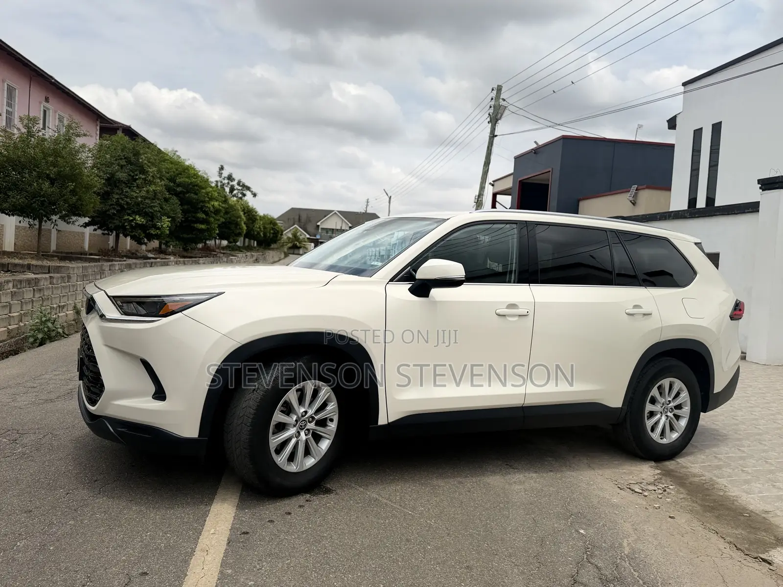 Toyota Highlander XLE AWD 2024 White