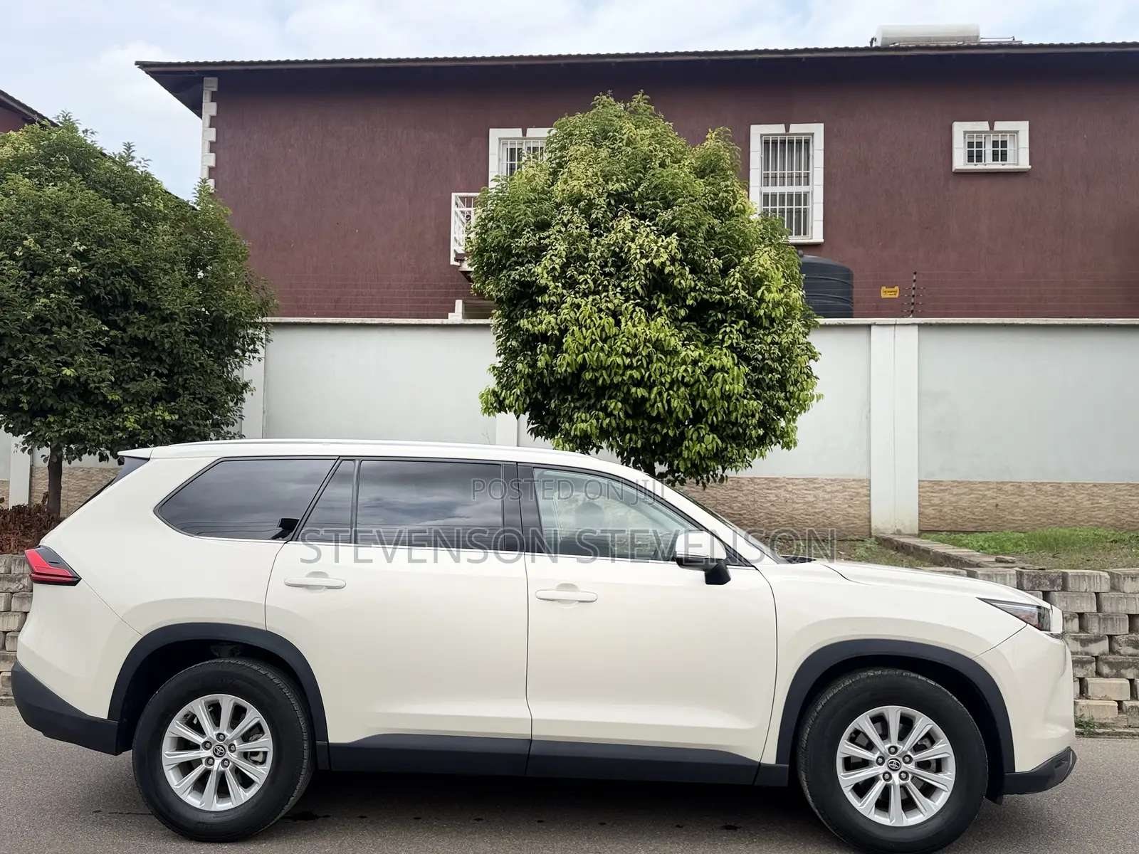 Toyota Highlander XLE AWD 2024 White