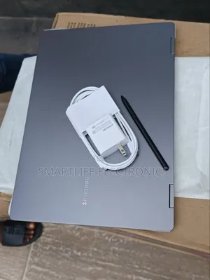 New Laptop Samsung Galaxy Book5 Pro 16GB Intel Core Ultra 7 SSD 512GB