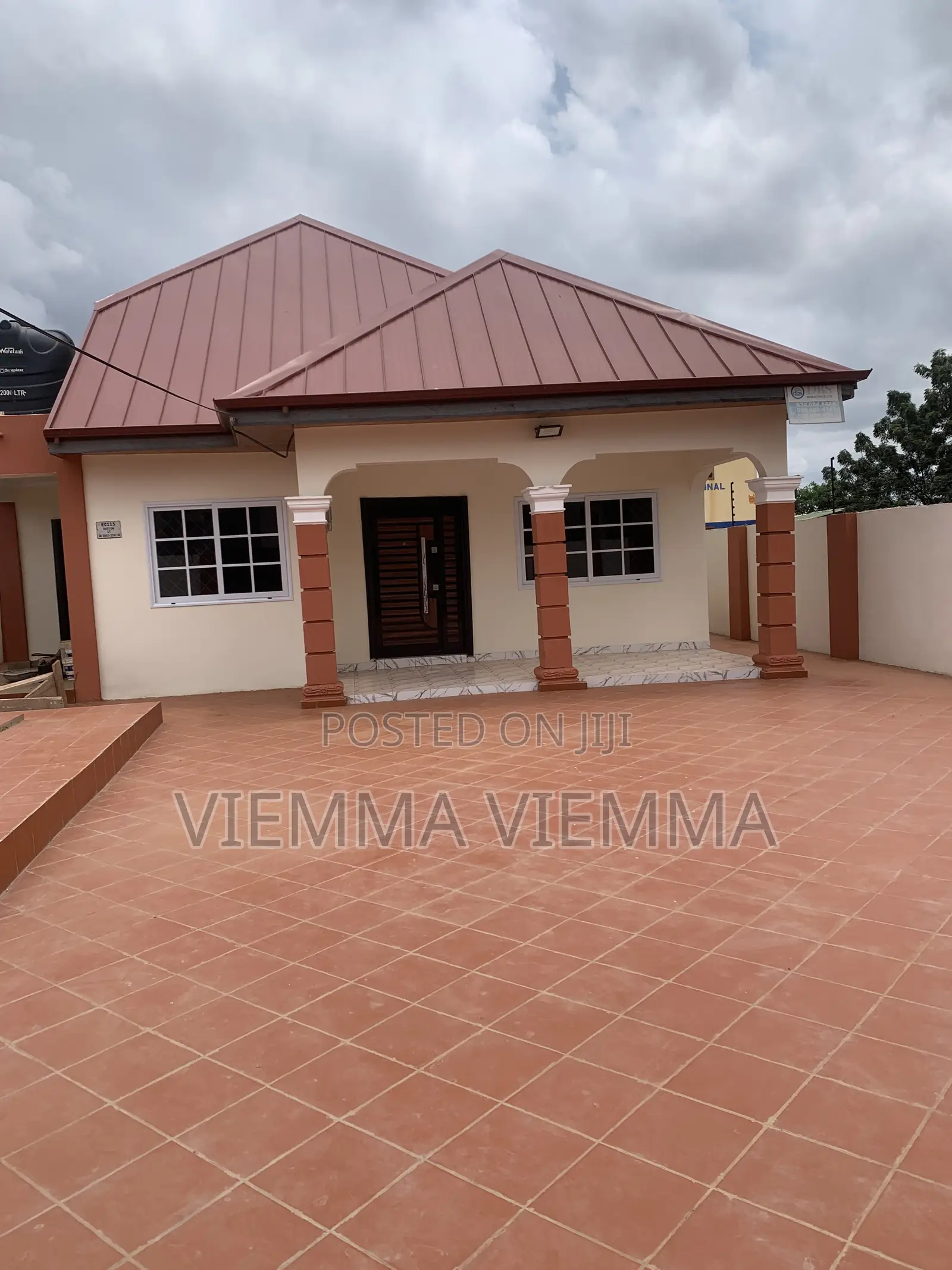 4bdrm House in Oyibi for rent