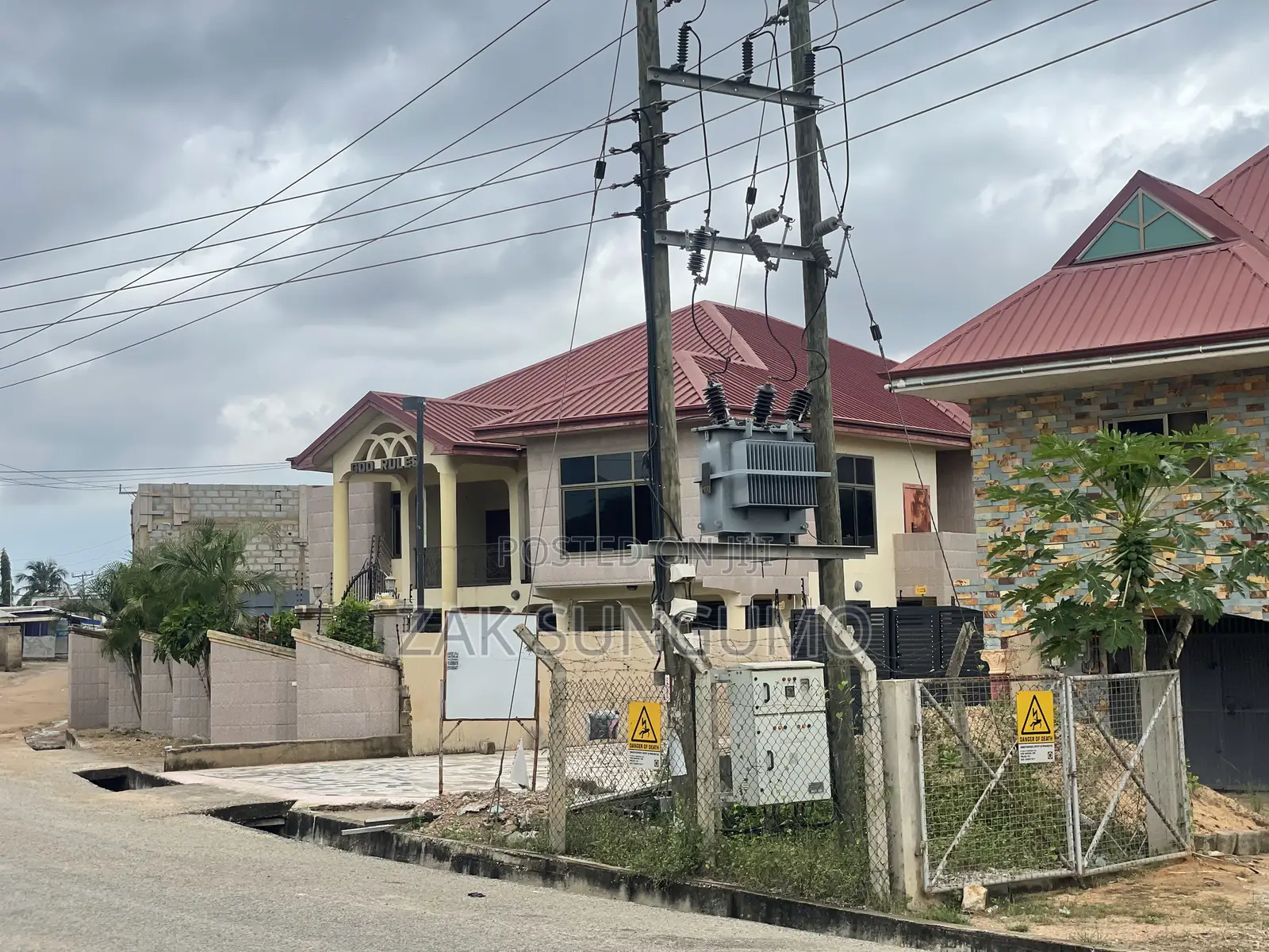 12bdrm House in Sl Agency, Kasoa for sale