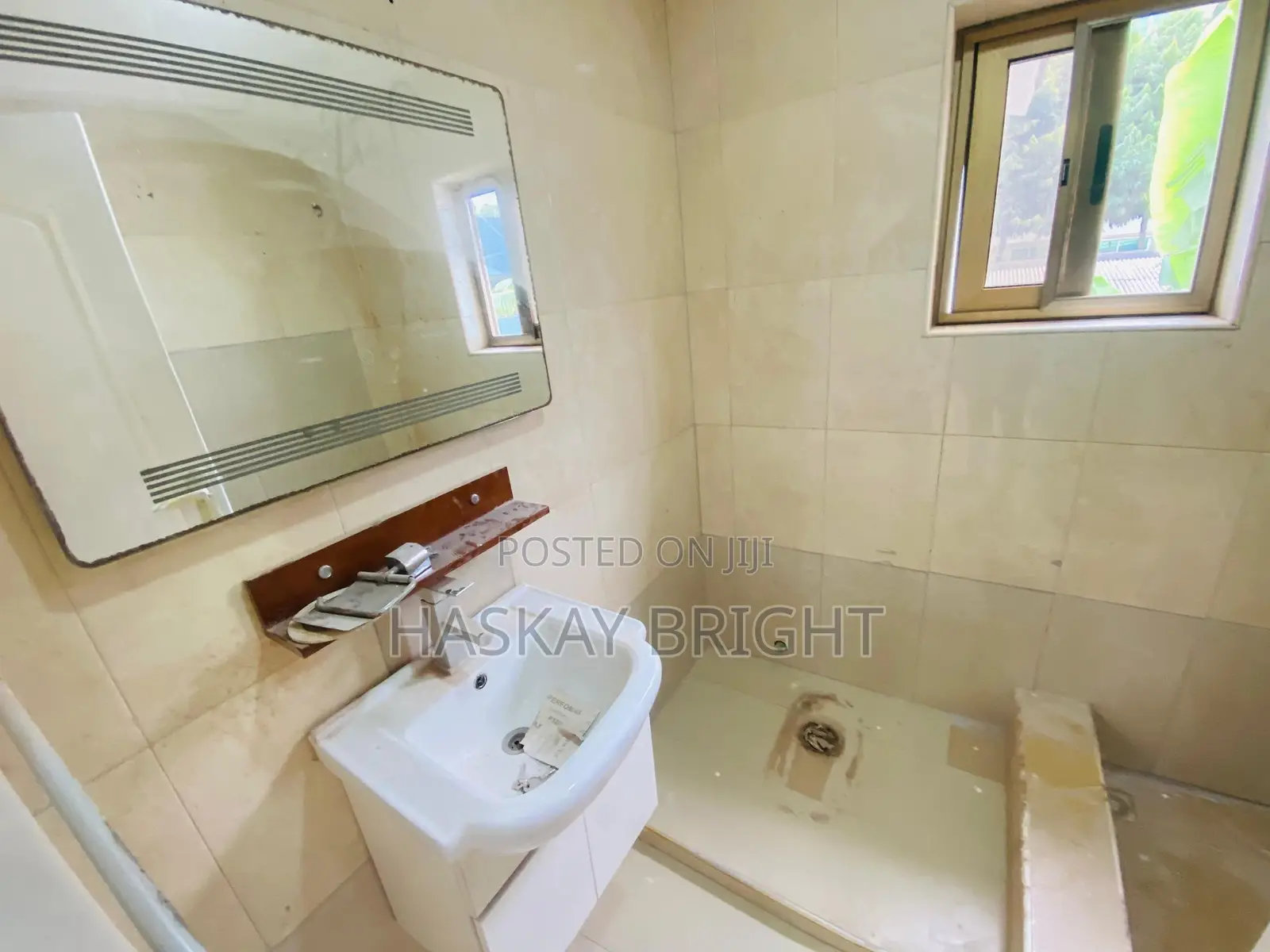 4bdrm House in Abelemkpe for rent