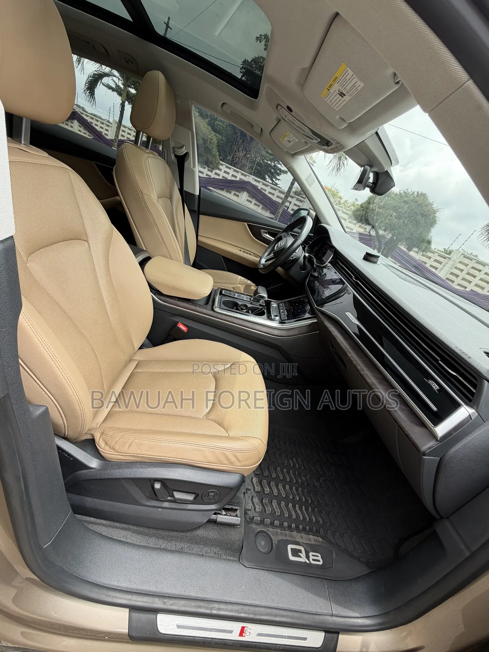 Audi Q8 55 Premium AWD quattro 2020 Gold